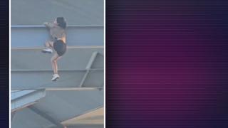 İstanbul'da yürekleri ağza getiren görüntü! Genç kadını gören polisi aradı