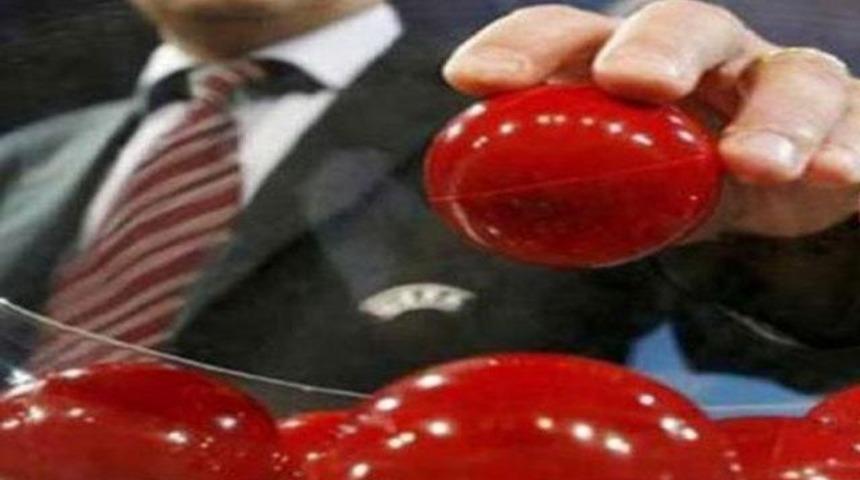 Avrupa'da kuralar &ccedil;ekiliyor!