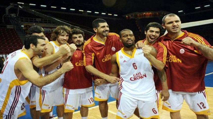 Galatasaray elendi ama...