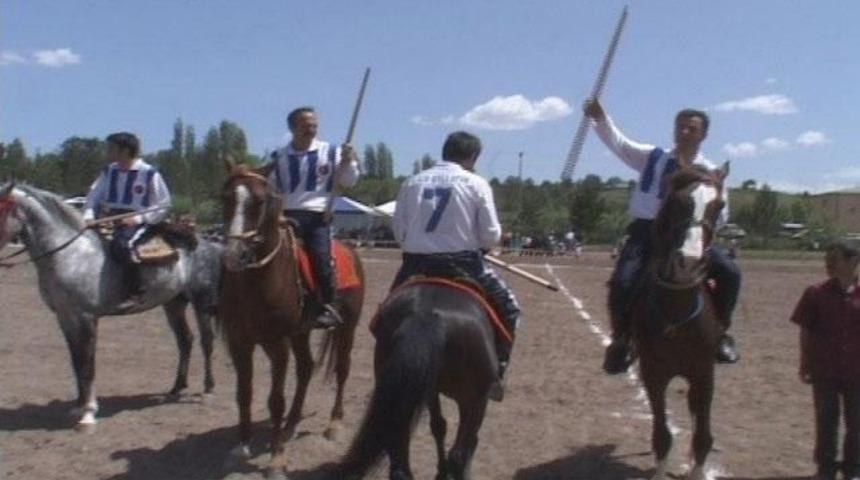 Atlı Cirit'le d&uuml;nyaya a&ccedil;ılıyoruz