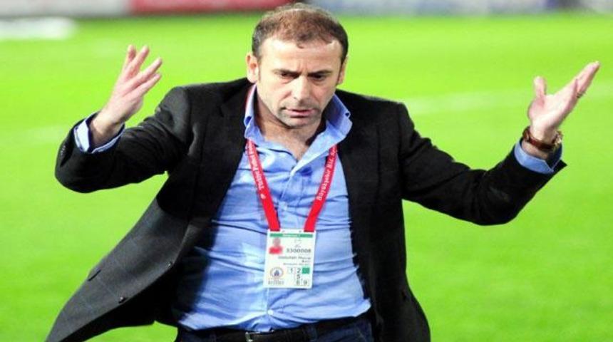 Cimbom'da Rijkaard g&ouml;zden d&uuml;şt&uuml;!