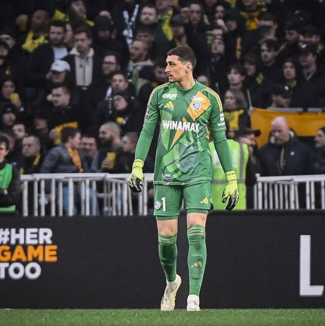 Galatasaray Muslera nın yerini o isimle dolduracak! Chelsea nin 25 yaşındaki kalecisi sarı-kırmızılıların radarında 3