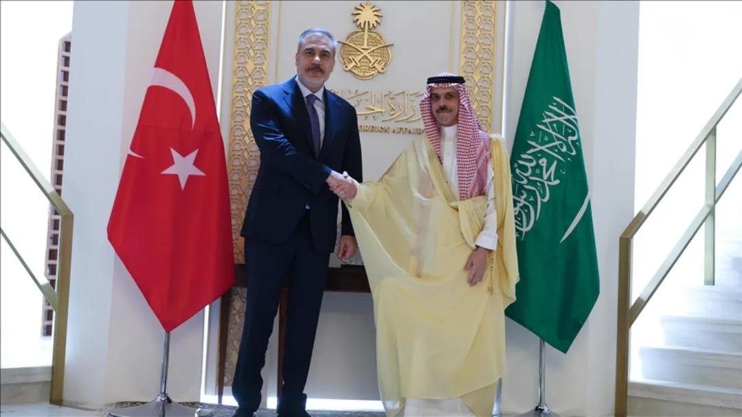 Dışişleri Bakanı Hakan Fidan, Suudi mevkidaşı ile görüştü 1