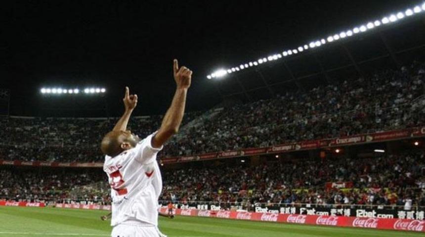 D&uuml;nya'yı sarsan m&uuml;sl&uuml;man futbolcular!
