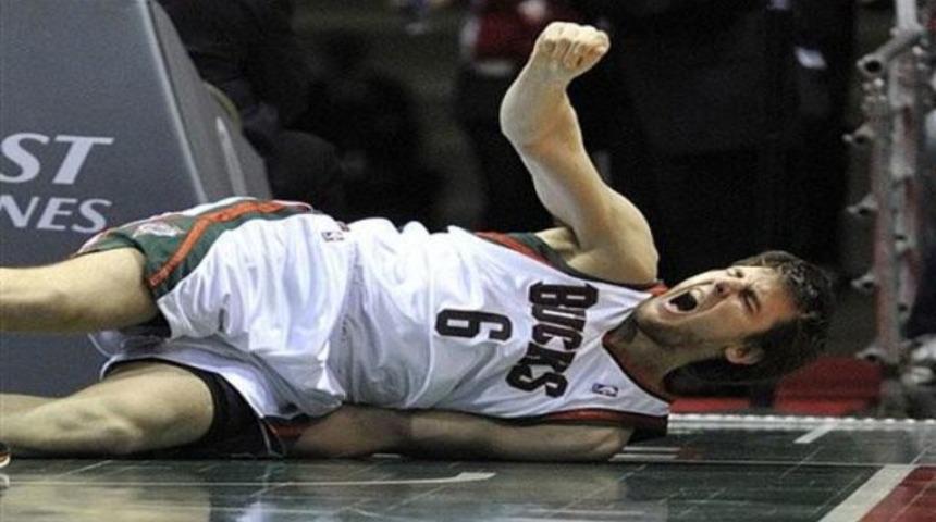 Şov yapayım derken bileğini kırdı! (VİDEO)