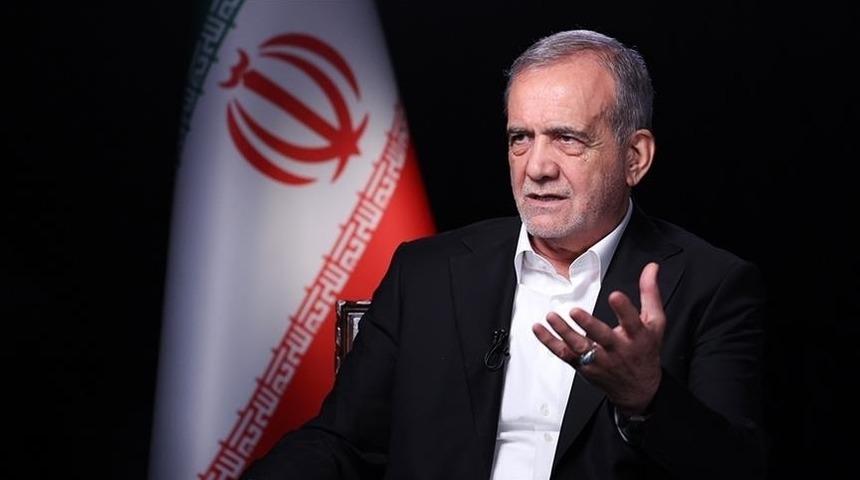 İran Cumhurbaşkanı Pezeşkiyan: "Müzakere edeceğiz ancak zorbalığa boyun eğmeyeceğiz"