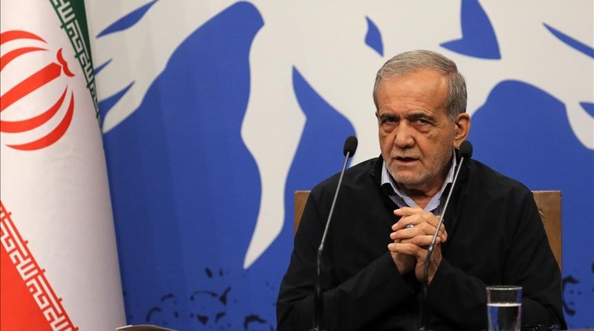 İran Cumhurbaşkanı Pezeşkiyan: "Silahlı kuvvetlerin performansı analizcileri şaşırttı"