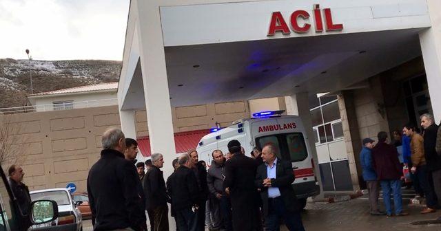 Bitlis&rsquo;te minib&uuml;s şarampole yuvarlandı: 1 &ouml;l&uuml;, 9 yaralı 1