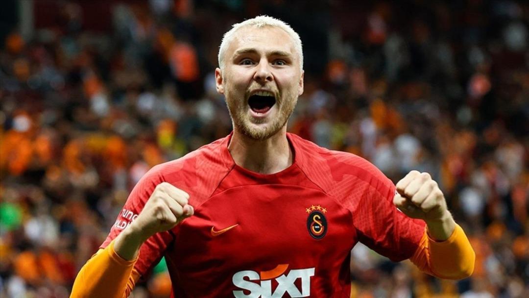 Okan Buruk yeni sezonda takımda istemiyordu! O isme İtalya dan bir talip daha çıktı... Teklif için geliyorlar 2