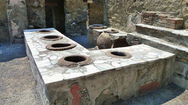 Antik Roma'da da fast foodvarmış! Atıştırmalık olarak bakın hangi hayvanı yiyorlarmış