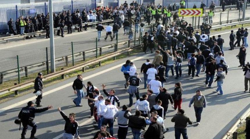 Yıldırım kavganın ortasında kaldı!