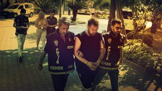 18 yaşından küçük 3 çocuğu cinsel ilişki bahanesiyle kandırıp paralarını aldılar