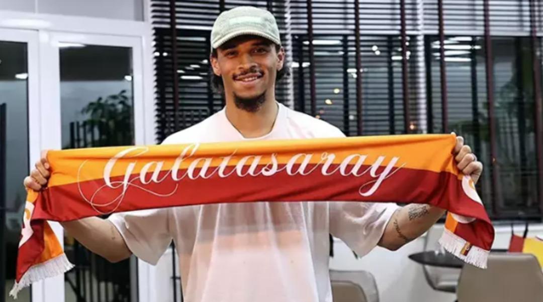 Galatasaray ın Leroy Sane sevinci kursağında kaldı! Sarı-Kırmızılılar ı yıkan haberi İngilizler duyurdu! Osimhen için öyle bir rakip çıktı ki...  1