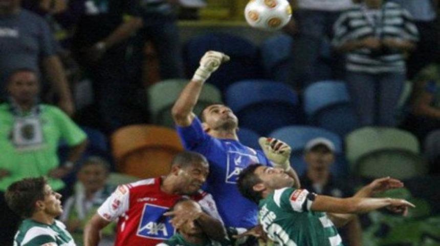 Leo gidiyor, O geliyor!