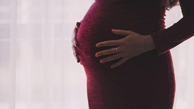 13 yıllık umut gerçek oldu! 6 tüp bebek başarısız oldu: Eksozom ve akupunktur tedavileri ile hamile kaldı