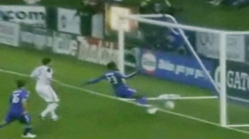 Bu gol nasıl ka&ccedil;ar? (VİDEO)