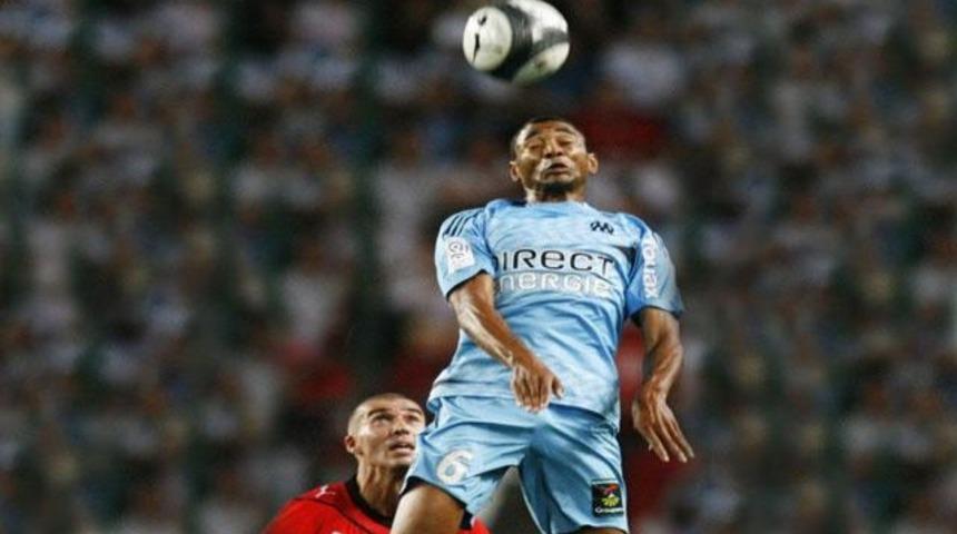 T&uuml;rkiye'den kovuldu, Fransa'da Kral oldu!