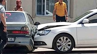 Kalp krizi geçiren sürücü zincirleme kazaya neden oldu