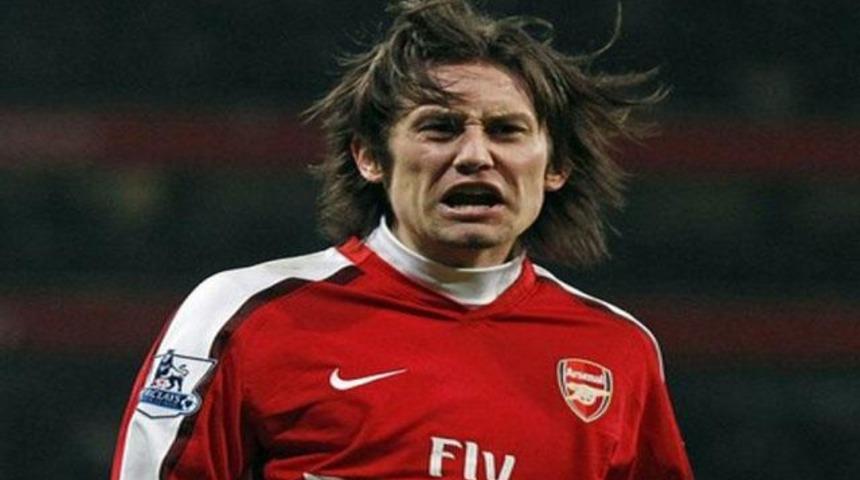 Baros'un kankası geliyor!