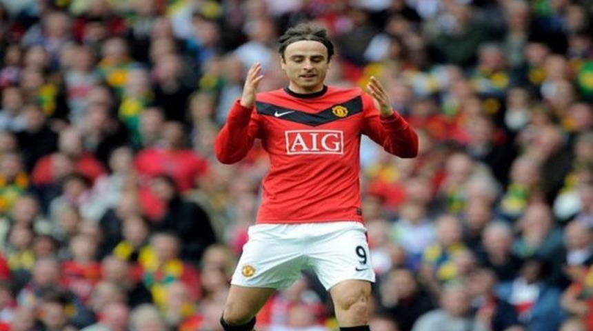 Berbatov bıraktı!