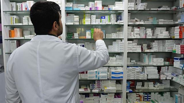 Milyonlarca hastayı ilgilendiren karar açıklandı: Sağlık Bakanlığı’ndan rapor sürelerine ek süre! İlaç raporlarının süresi uzatıldı...