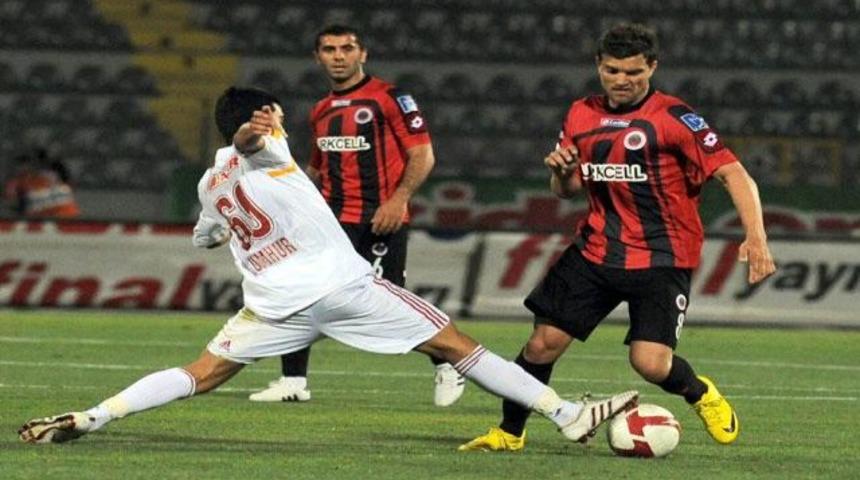 Aslan'dan h&uuml;z&uuml;nl&uuml; veda