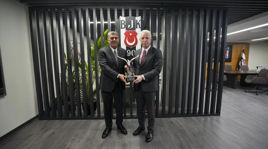 İstanbul Valisi Davut Gül, Beşiktaş Kulübünü ziyaret etti