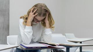 YKS ve LGS'ye az kaldı! Gençler dikkat! Bu belirtiler sınav kaygısının habercisi: Sınav kaygısıyla başa çıkmanın yolları...