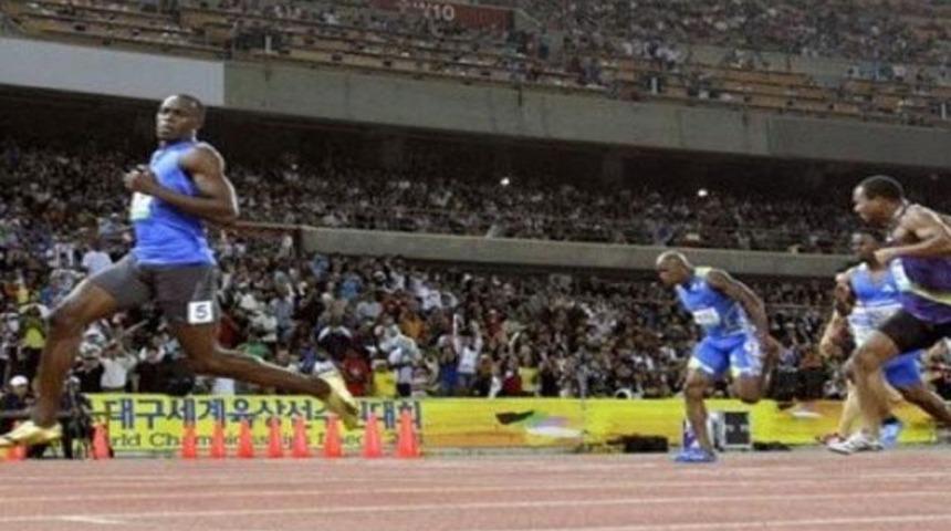 Bolt Şangay'da 200 metreyi 19.76'da koştu!