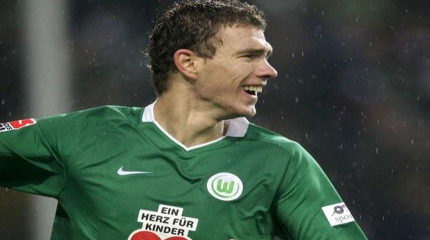 Los Galacticos Dzeko'yu bitiriyor!