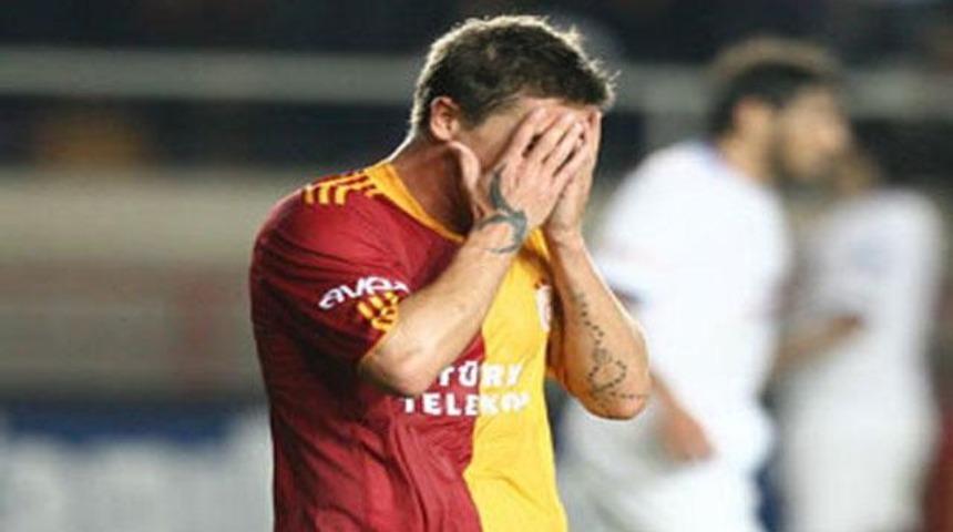 Top oynayamıyor &ccedil;&uuml;nk&uuml;...