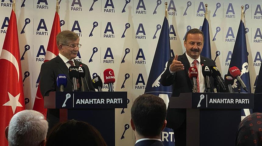Ahmet Davutoğlu, Yavuz Ağıralioğlu'nu ziyaret etti! "Yetkiniz boşa düştü"