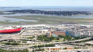 ABD'de paniğe yol açan olay! Uçak pist dışına çıktı