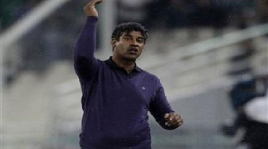 Rijkaard'a dev talip!