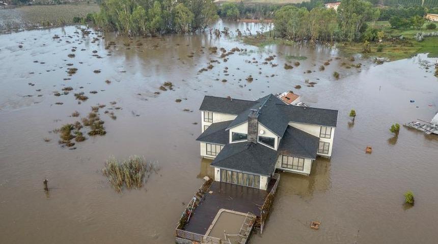 Güney Afrika'da şiddetli yağış ve kar fırtınası sele sebep oldu: 67 ölü