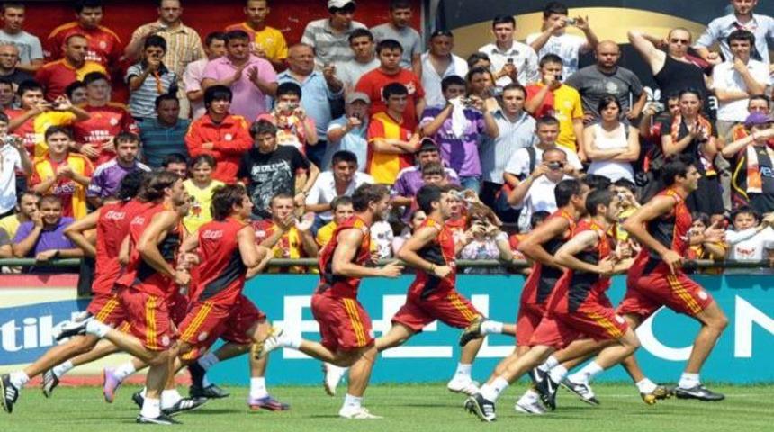 G.Saray idmanında pankart krizi!