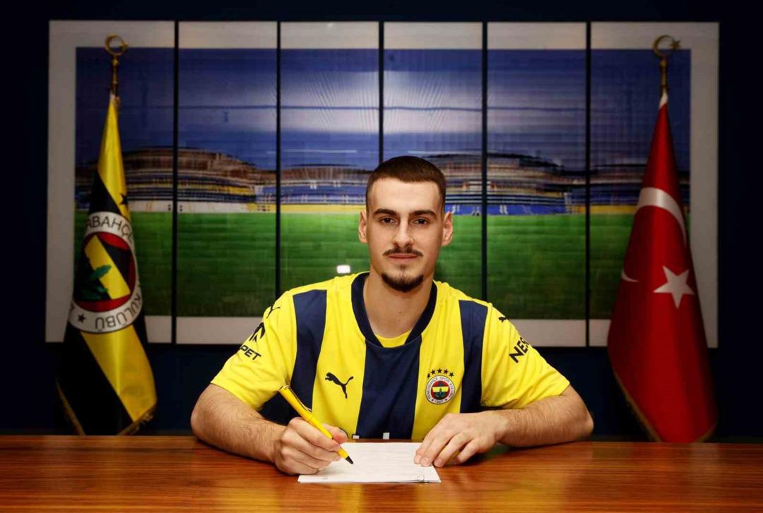 Büyük umutlarla transfer edilmişti, bir kez bile formayı giymedi! Yıldız isim ayrılmak istiyor: Beni geri alın... 1