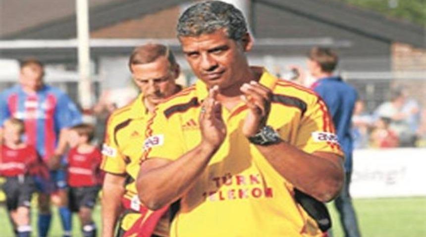 Rijkaard'dan tehdit gibi uyarı!