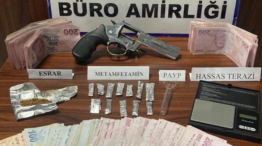 Kütahya’da uyuşturucu ticareti yapmak suçundan 1 kişi tutuklandı