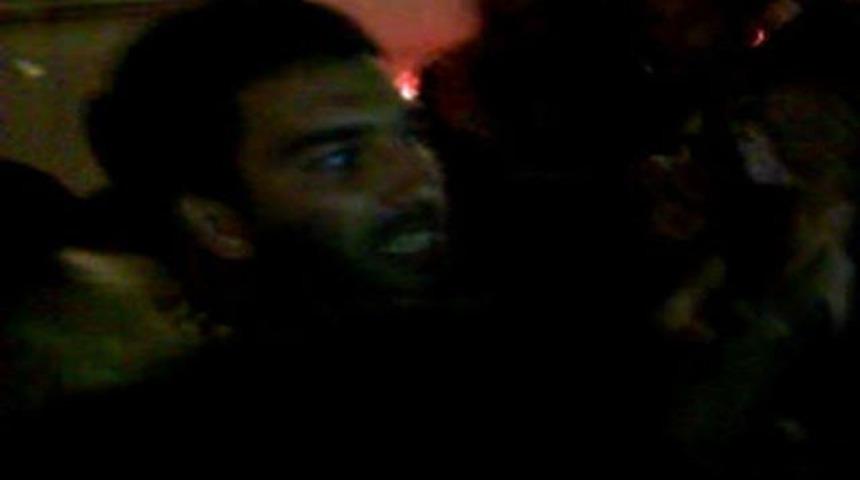 Almanya'da taraftarlar futbolculara saldırdı!