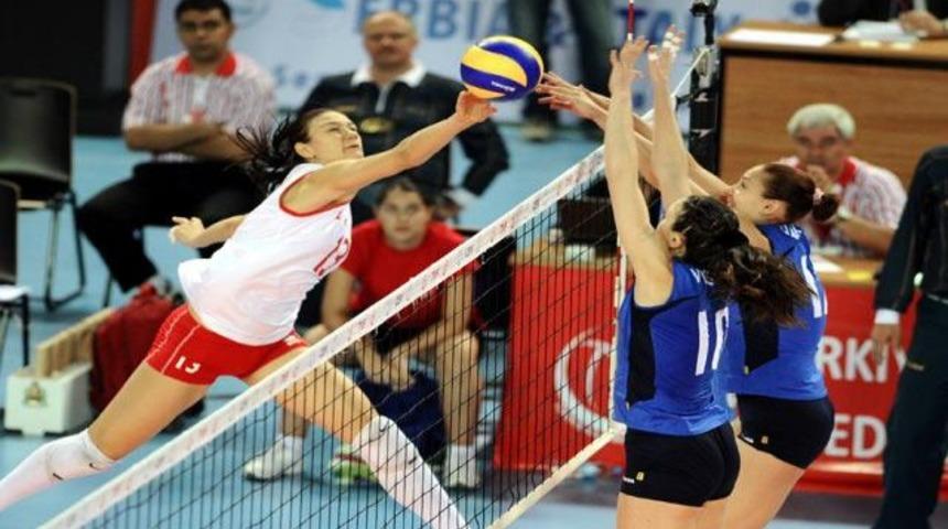 Sultanlar İsrail'e acımadı