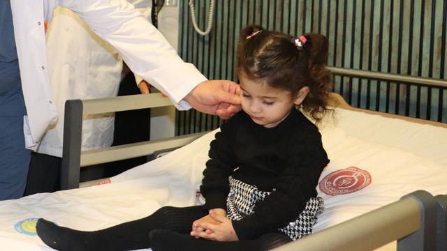 Yanlışlıkla içti, hayatı karardı: Küçük kız 2 yıl ağzından su bile içemedi!