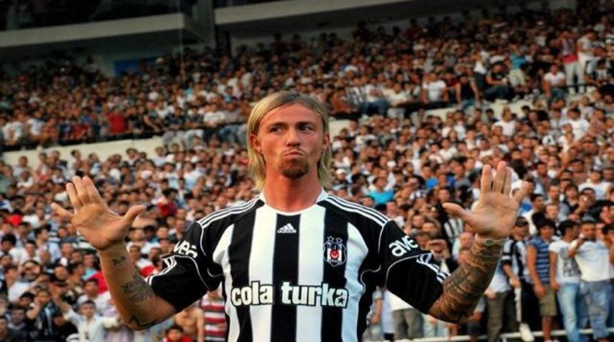 Guti'den '&uuml;&ccedil;l&uuml;' şov! (Video)