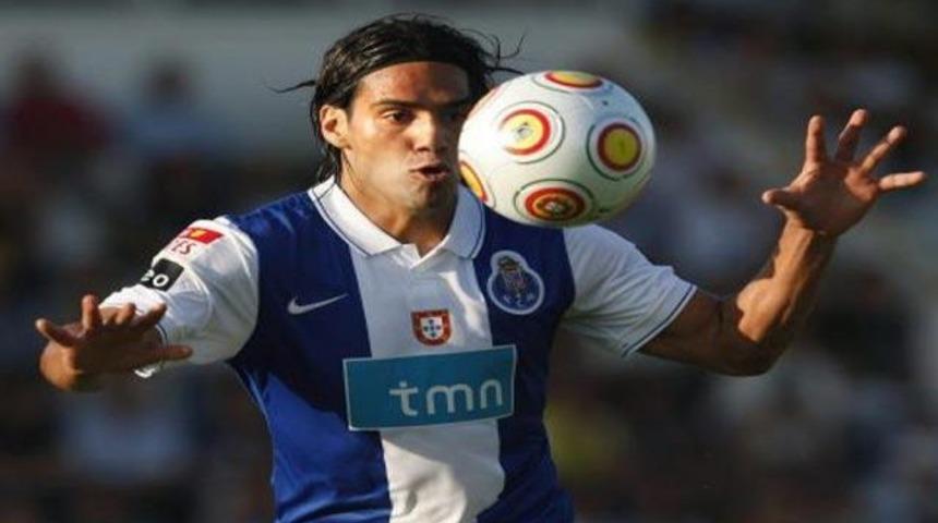 Aykut Kocaman golc&uuml;s&uuml;n&uuml; buldu!