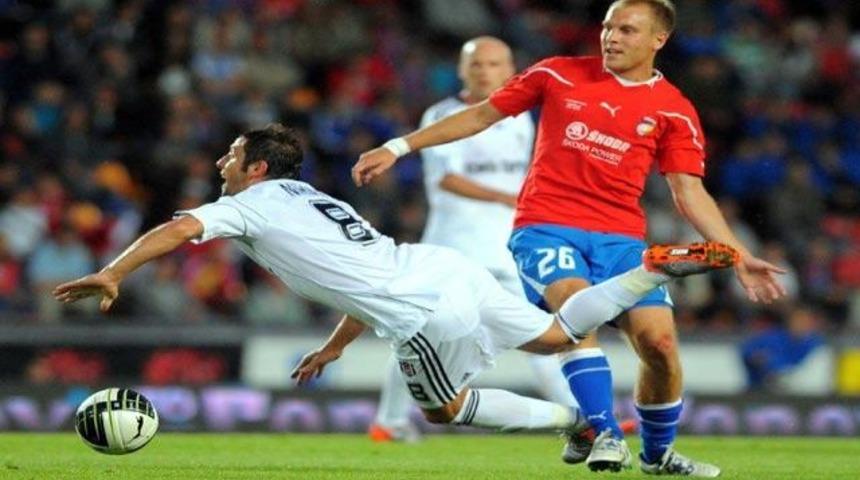 Kartal al&ccedil;ak u&ccedil;tu!