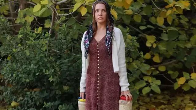 Uzak Şehir’in Pakize’si Yaren Güldiken beyaz bikinisiyle poz verdi! Senin bu fizikle başrol olman lazım