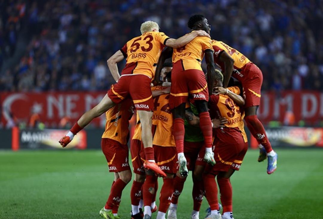 Süper Lig de yayın gelirleri açıklandı! En büyük pay Galatasaray ın oldu... Sarı-Kırmızılılar da kasa doldu taştı 1