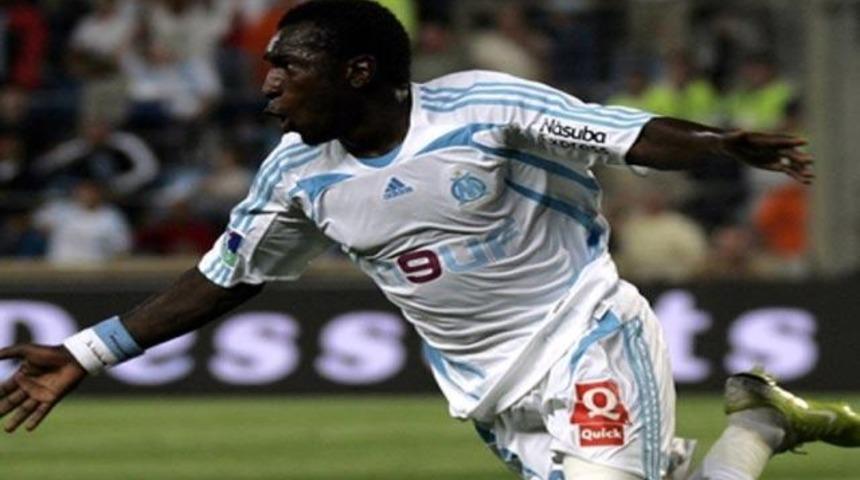 Niang resmen a&ccedil;ıkladı!