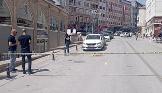 Kavgada başına tabanca kabzasıyla vuruldu, ağır yaralandı