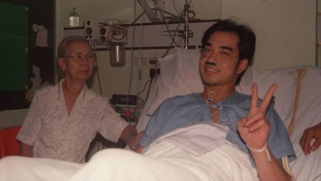 1998 deki uçak kazasından sağ çıkmıştı! İlginç tesadüfü yıllar sonra anlattı! Hindistan da kurtulan yolcuyla... 4